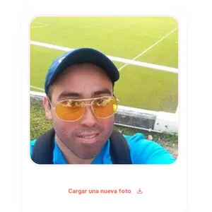 Carlos - prof de Fútbol - Monterrey