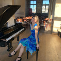 Graduate from the National conservatory of Athens, currently studying for the FRSM diploma (equivalent of a masters certificate in musical performance. Teaching all piano grades.
