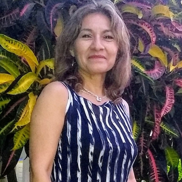 Maestra de español para extranjeros con 33 años de experiencia ofrece clases en línea.