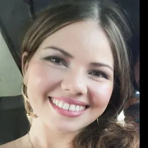 Stacy - prof de Diseño de moda - Montería