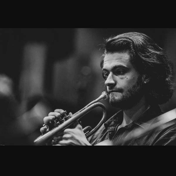 Musicien professionnel et professeur en Conservatoire donne cours de trompette à Versailles