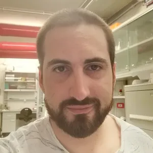 Daniele - Insegnante di chimica - Perugia