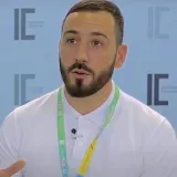 Olivier - Prof de marketing - Paris 12e