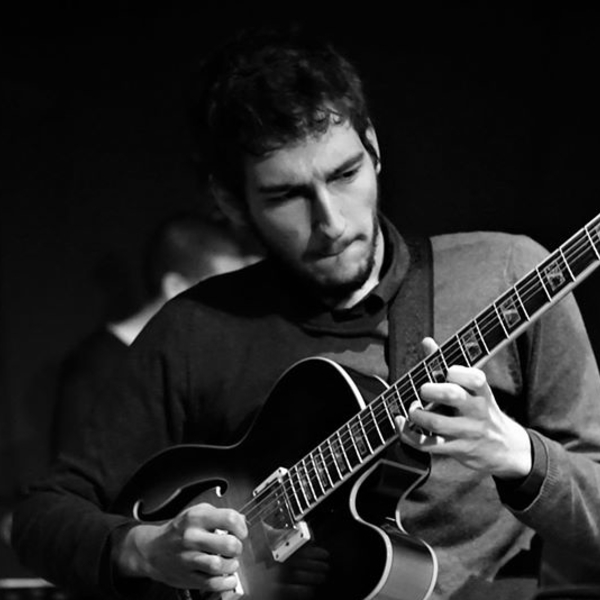 Jazz improvisation, music theory and guitar lessons by graduate student in Amsterdam.