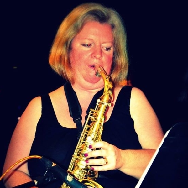Saxophonist, with over 20 years of professional experience, gives online classes - Goa