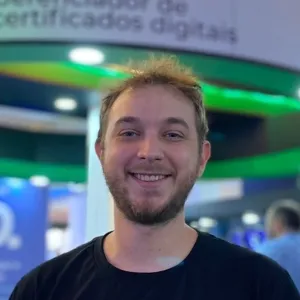 Thell Bruno - Professor de design gráfico - Vitória