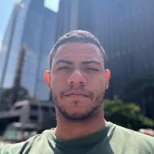 Caio - Prof de explicações - Méier