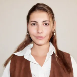 Angelina - Profe de química - Providencia