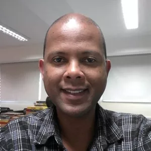 Marcelo - Professor de viola - Vila Jaguari