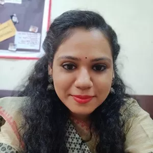Twinkle - History tutor - Delhi