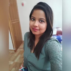 Geetika - Physics tutor - Central Hope Town