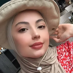 Elif - Matematik öğretmeni - Yalova