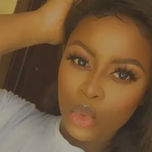 Thelma - Make-up tutor - Warri