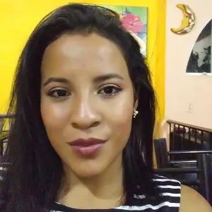 Viviana - Profesor de emprendimiento - León