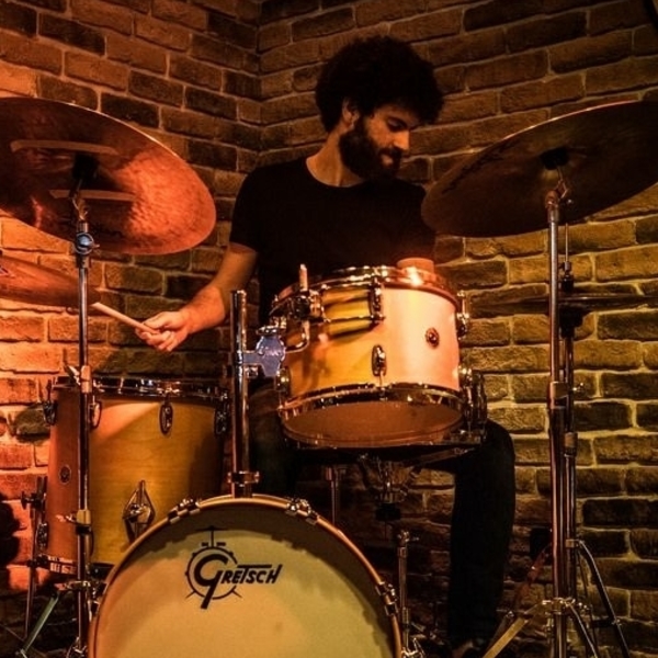 Drum Lessons in Brussels (Bachelor and Master Degree in Jazz Drums,  10 years of teaching experience)