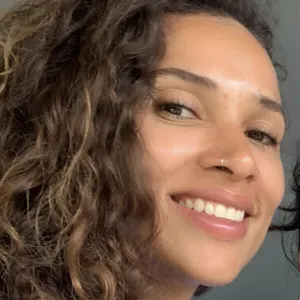 Ester - Prof de yoga - Rio de Janeiro