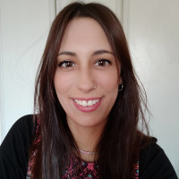 Profesora de catalán nativa, titulada y con más de 5 años de experiencia ofrece clases online