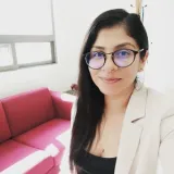Irina - profesor de arquitectura - Morelia