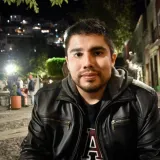 Maximiliano - profesor de fotografía - Marfil