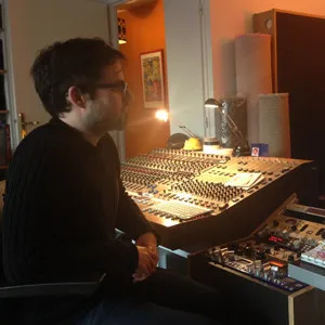Adrian - Prof de MAO - Paris