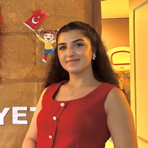 Damla - Türkçe öğretmeni - Adana