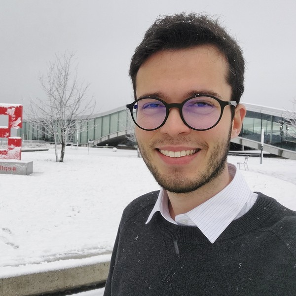 Assistant-étudiant à l'EPFL - Cours de physique et de maths (Mécanique, Thermo, Analyse)