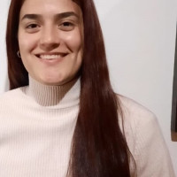 Native d'Argentine, étudiante en faculté de langues donne cours d'espagnol en ligne.