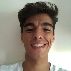 Joao - Prof de matemática - Maia