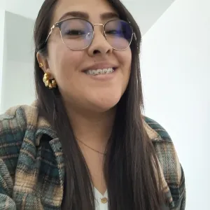 Michelle - profesor de lengua española - Ojo de Agua