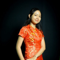 Guru SMK & Tutor Bahasa Mandarin, lulusan S1 Bahasa Mandarin Universitas Negeri Malang yang pernah belajar di Guangxi Normal University, China.