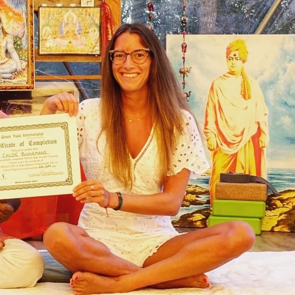 Professeure de yoga Certifiée Yoga Allicance US & UK (RYT 200) Vinyasa | Hatha | Yin yoga