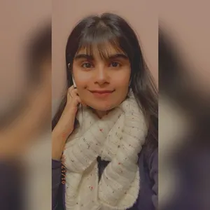 Saavi - English tutor - Surrey