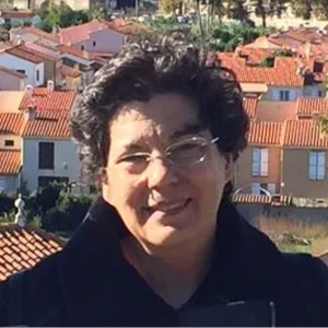Isabel - profesor de preparación bachillerato científico - Molins de Rei