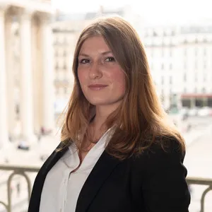 Lieselotte - Prof de droit - Paris