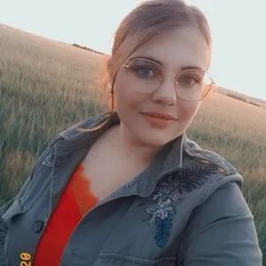 Chloe - Prof d'histoire - Tours