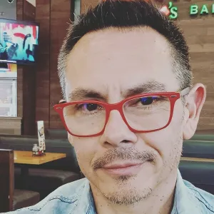 Omar - profesor de lengua española - Santiago
