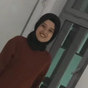 Seher - Dilbilgisi öğretmeni - Akhisar