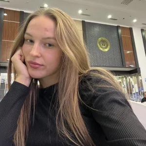 Yulia - Rusça öğretmeni - Ankara
