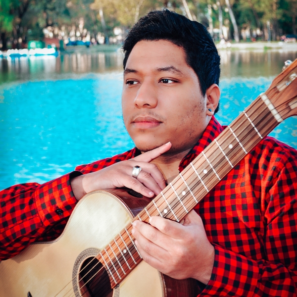 Guitarrista Profesor de música con 16 años de experiencia da clases de guitarra popular criolla y clásica a domicilio