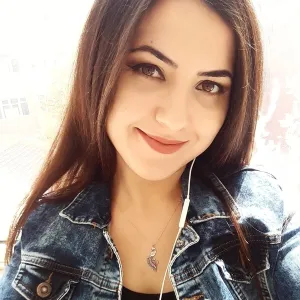 Sümeyye - Matematik öğretmeni - 