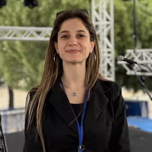 Burcu - İngilizce öğretmeni - Kemalpaşa