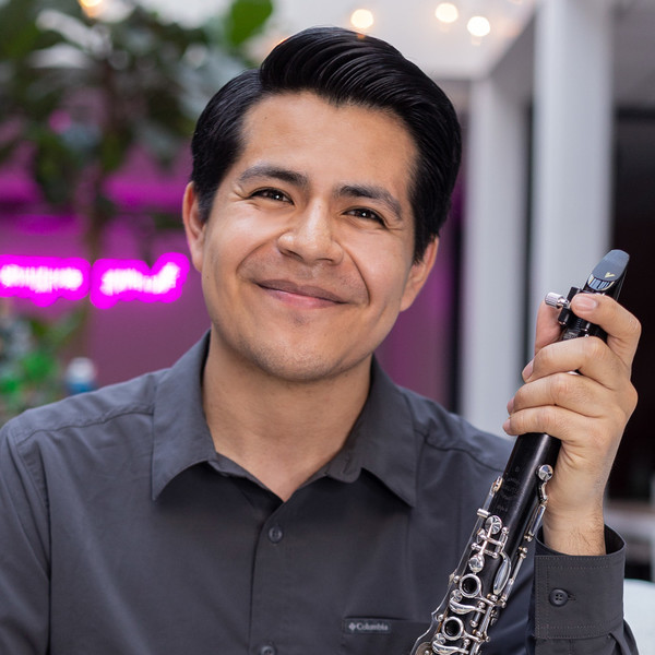 Clarinettiste concertiste 6 ans d'expérience donne cours de clarinette  à domicile.