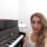 Cansu - Müzik prodüksiyon öğretmeni - Adana