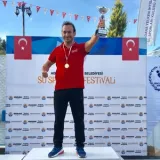 Faruk - Yüzme öğretmeni - İstanbul