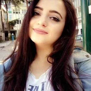 Buket - İngilizce öğretmeni - İzmir