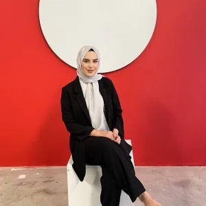 Sümeyya - Din kültürü ve ahlak bilgisi öğretmeni - 