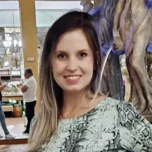 Karin - Professor de química - Curitiba