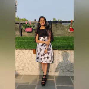 Ishika - Drawing tutor - Delhi
