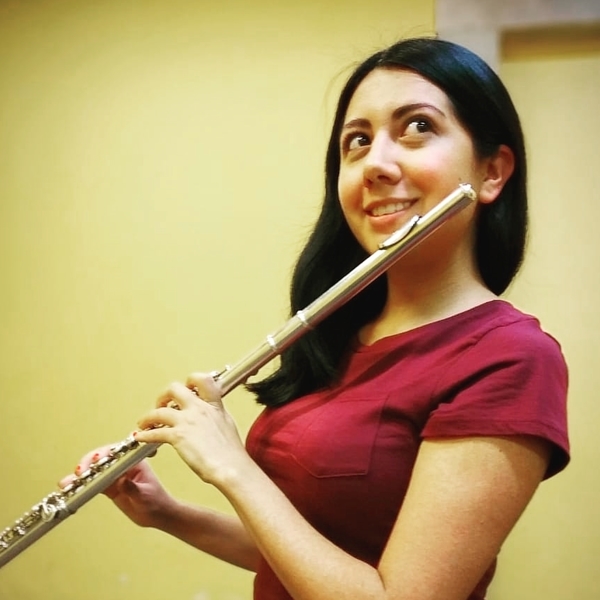 Profesora de música con especialidad en flauta transversal, experiencia de 7 años. Doy clases para nivel inicial, medio y avanzado.