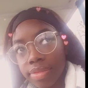 Alliya - French tutor - Chatham